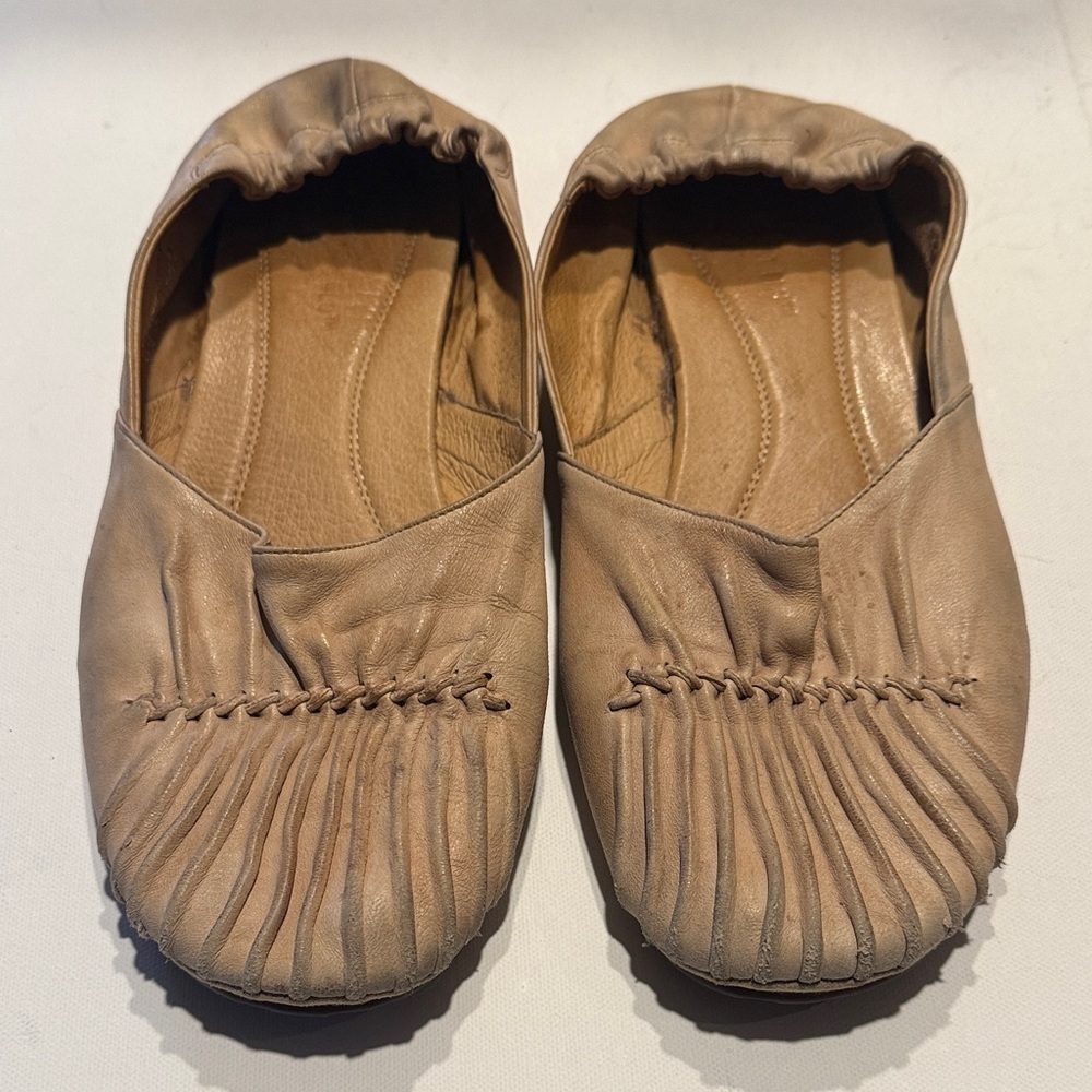 Chocolat Blu Ruched Brown Leather Flats